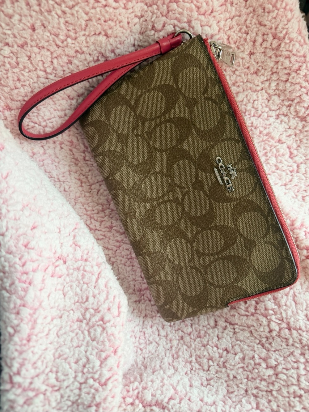 Coach Signature Wristlet – Brown & Pink